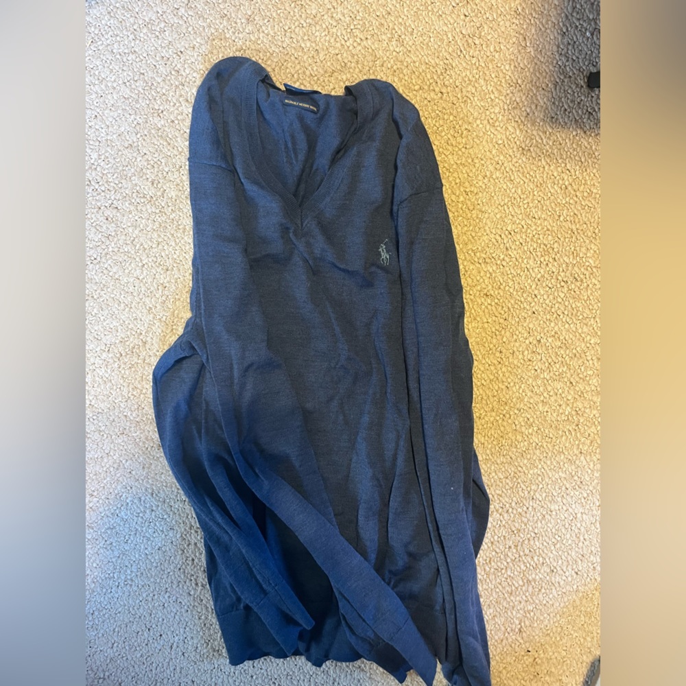 Men’s polo sweater size small